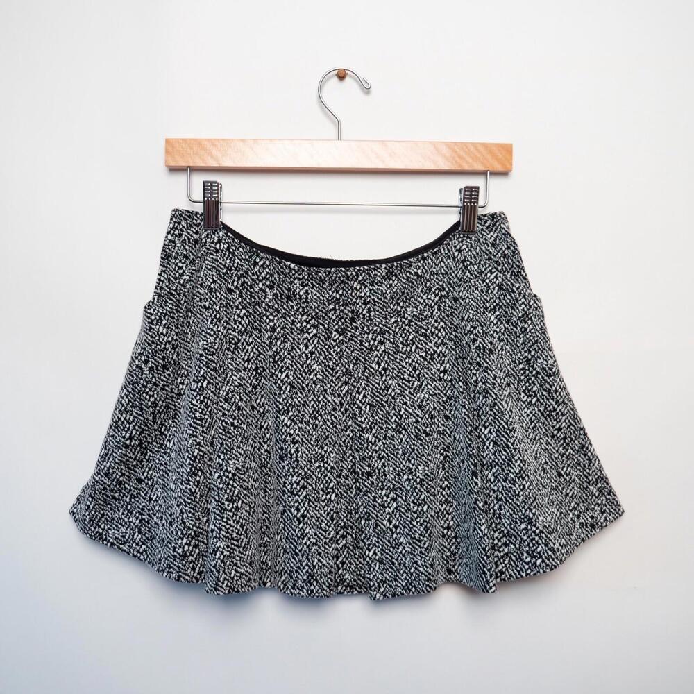 Urban Outfitters Silence & Noise Black & White Skirt Size M NWT Retail: $59